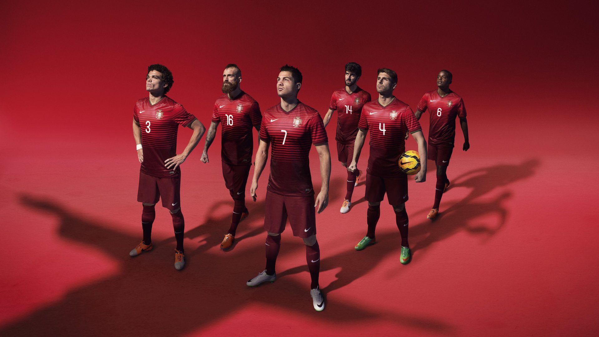 双重收割者,从安第斯山到伯纳乌,足球的终极统治艺术