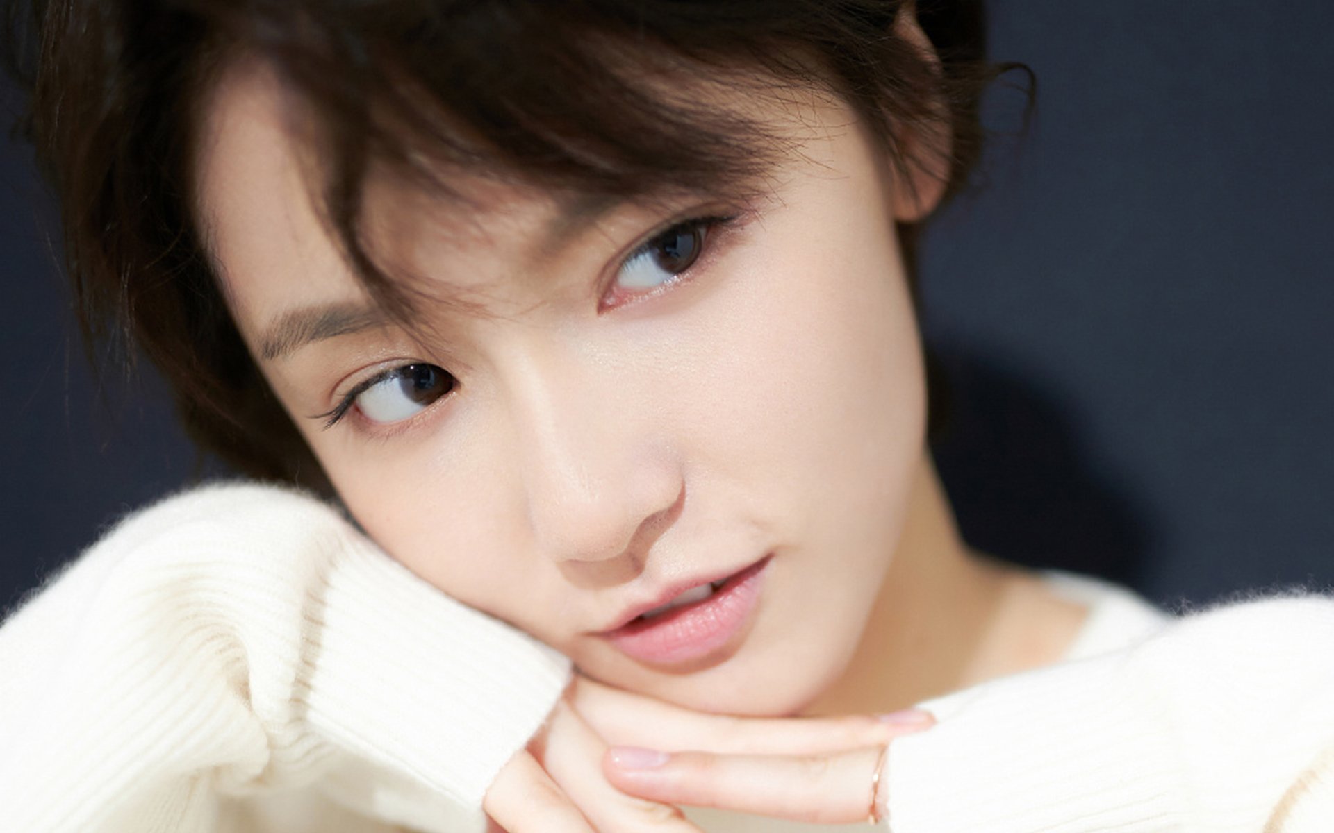 欧冠半决赛之夜，在都灵的暮色与拉各斯的晨光中，奥斯梅恩完成对两个故乡的救赎