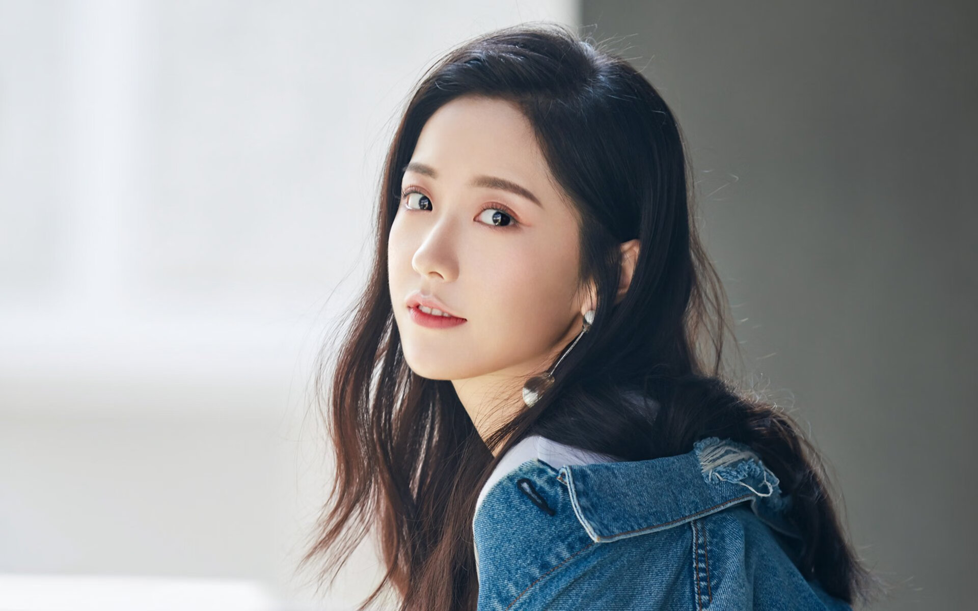 字母哥跨界降维打击,深圳队对阵灰熊,悬念早逝于希腊怪兽的咆哮