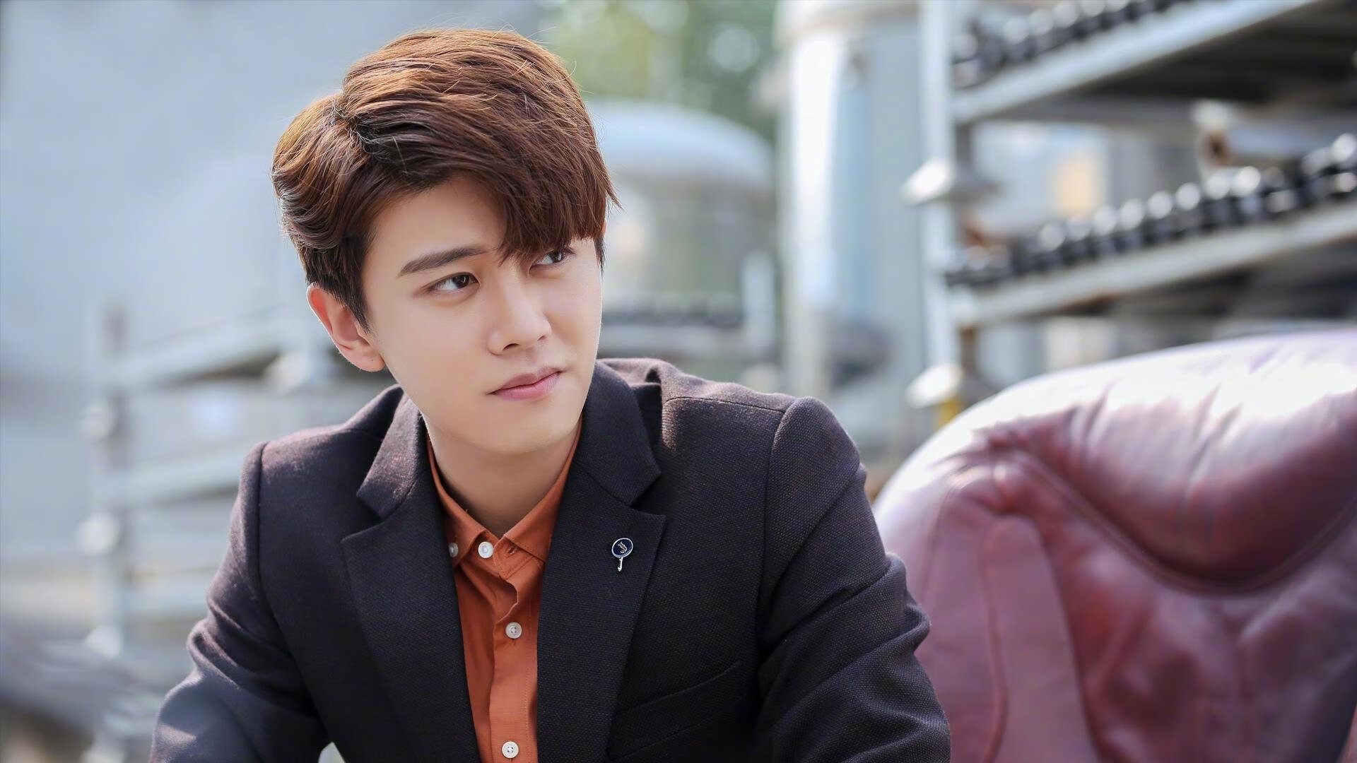 克莱王者归来！关键三分力挽狂澜，鹈鹕力克爵士夺争冠战关键胜利